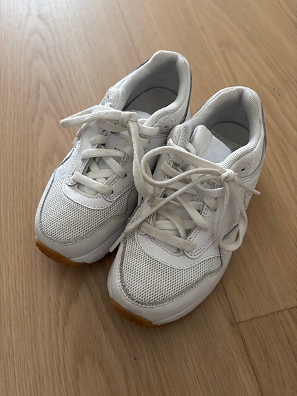 Nike Air kengät 28.5