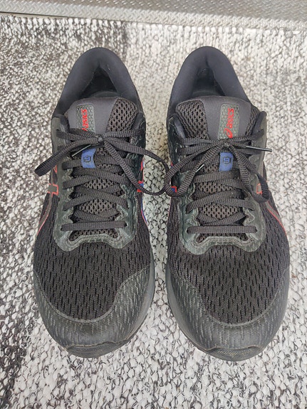 Asics GT-1000 goretex-juoksukenkä