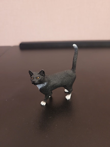 Schleich kissa.