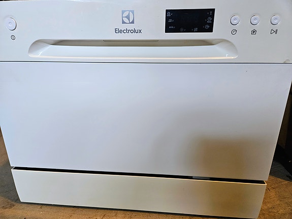 Electrolux pöytämallinen astianpesukone valkoinen
