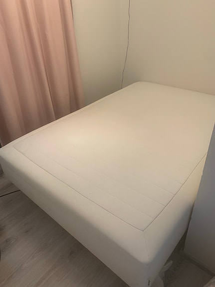 IKEA runkopatja 140x200 valkoinen