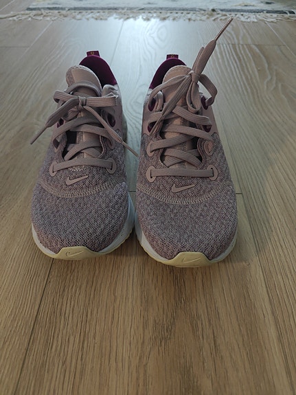 Nike juoksulenkkarit koko 39 vaaleanpunainen