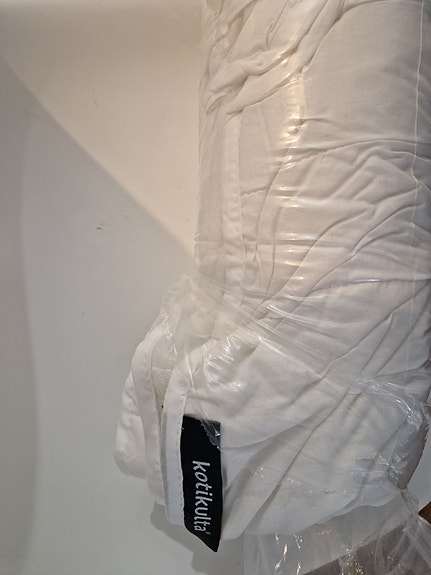 Uusi Kotikulta petauspatja 120cm. Päällinen puuvilla, pohja polyester.
