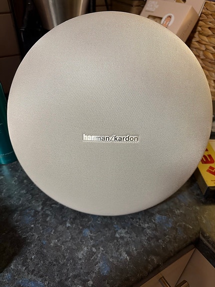 Harman Kardon Onyx Studio 4 Bluetooth-kaiutin valkoinen