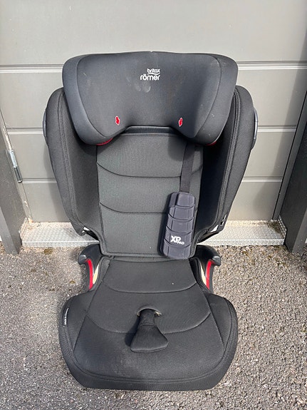 Britax Römer Kidfix turvaistuin