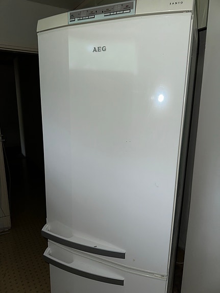 AEG SANTO 180 cm jääkaappipakastin