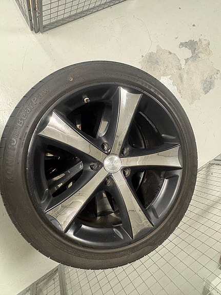 5x114.3 vanteet ja 225/45 R18 kesärenkaat