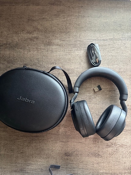 Jabra Evolve2 85 ANC Bluetooth -kuulokkeet + Link USB + kotelo