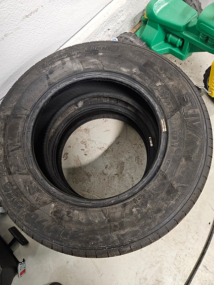 kesärenkaat 215/70R16
