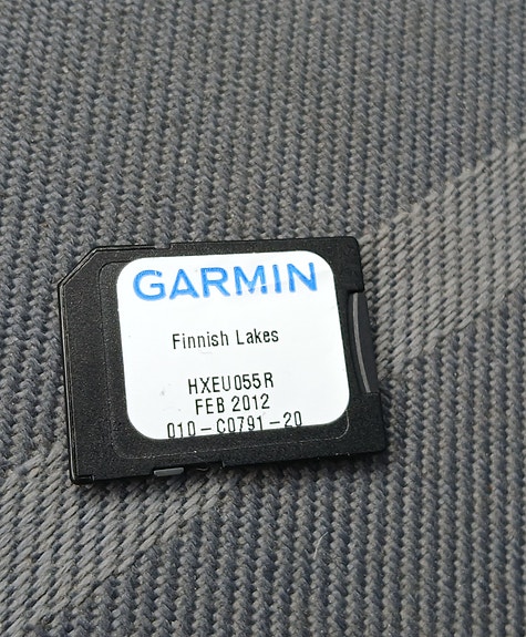 Garmin Finnish Lakes karttakortti +  4GB muistikortti