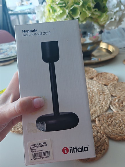 Nappula punainen Iittala 183mm vuodelta 2012 UUSI