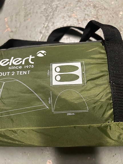 Gelert Scout 2 kahden hengen teltta vihreä
