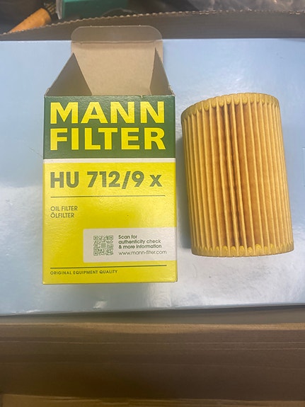Honda CR-V öljynsuodatin Mann Filter HU 712/9 x