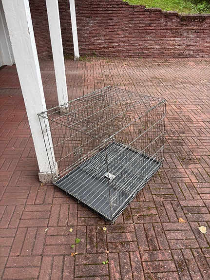 Metallinen koiranhäkki