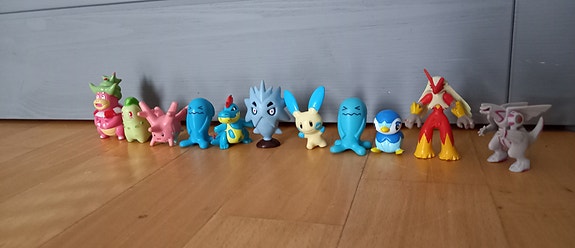 Pokemon figuurit