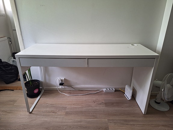 IKEA Micke työpöytä