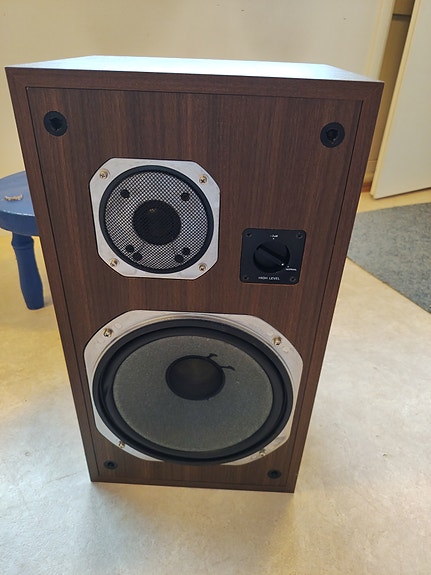 Yamaha NS-645 kaiuttimet puuviilu