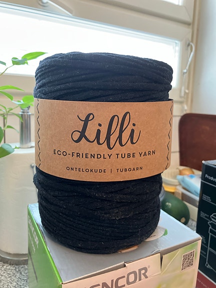 Lankava Lilli ontelokude musta 1 kg