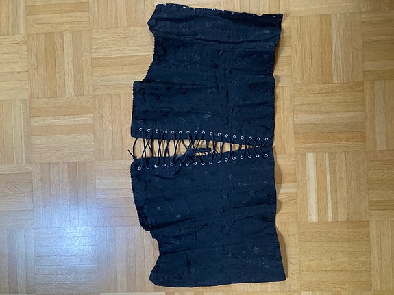 Korsetti 50’ tyyli, koko S/ 36, musta