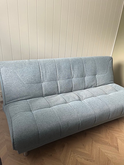 Levitettävä sohva