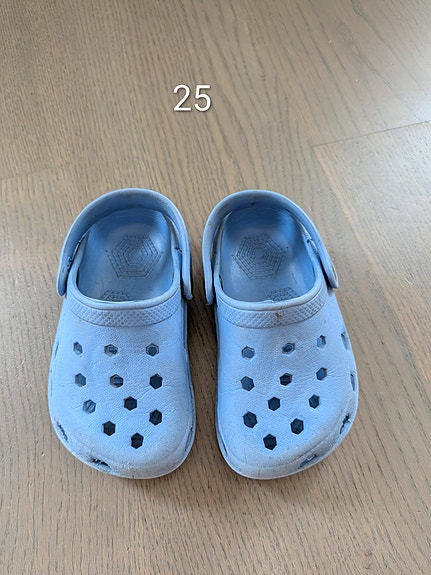 Sandaalit koko 25