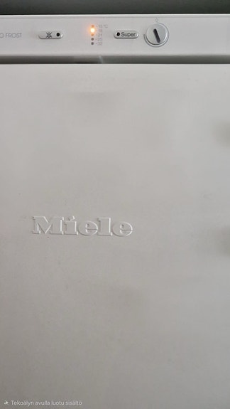 Miele kaappipakastin valkoinen+ jääkaappi