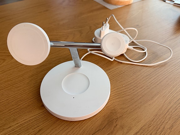 Belkin 3-in-1 magsafe laturi
