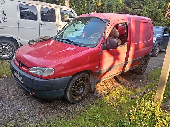Peugeot partner osina