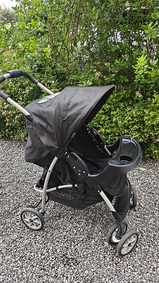 Graco lasten matkarattaat musta