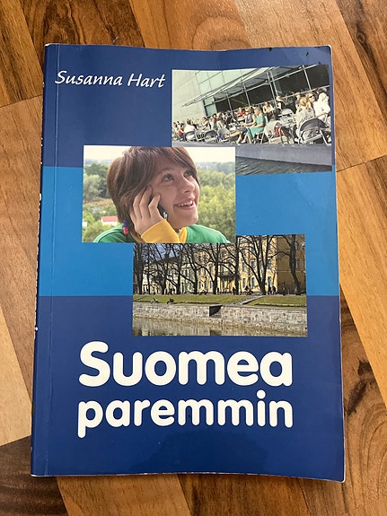 Suomea paremmin suomen kielen oppikirja