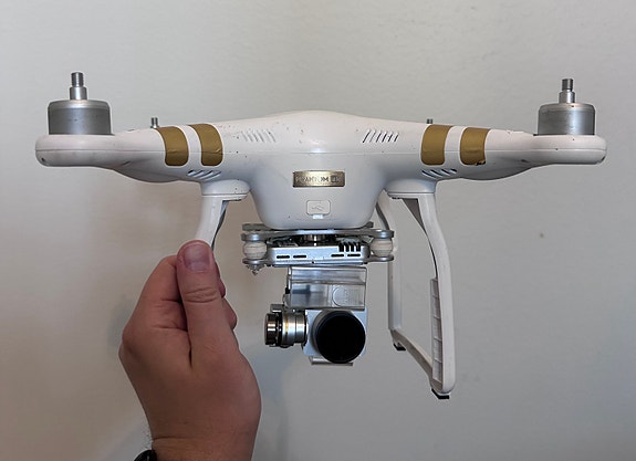 DJI Phantom 3 4K -drone kattavalla varustepaketilla