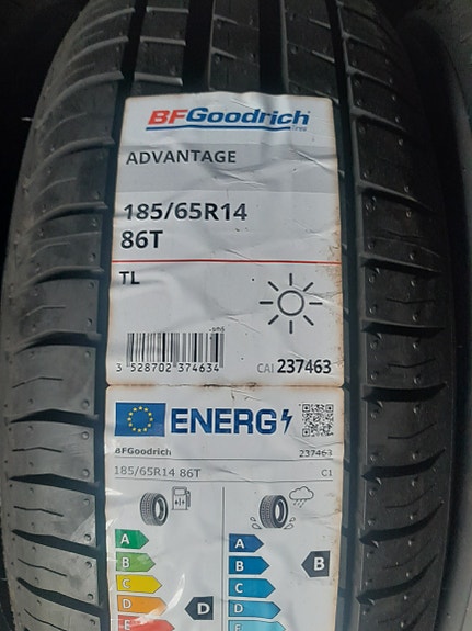 BF Goodrich 185/65r14 asennettuna