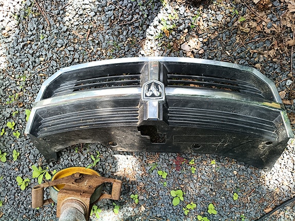 Dodge etumaski / etusäleikkö