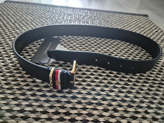 Uusi Tommy Hilfiger vyö 75cm