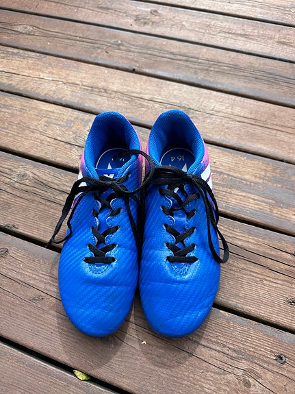 Adidas X lasten jalkapallokengät, koko 33 (20 cm)