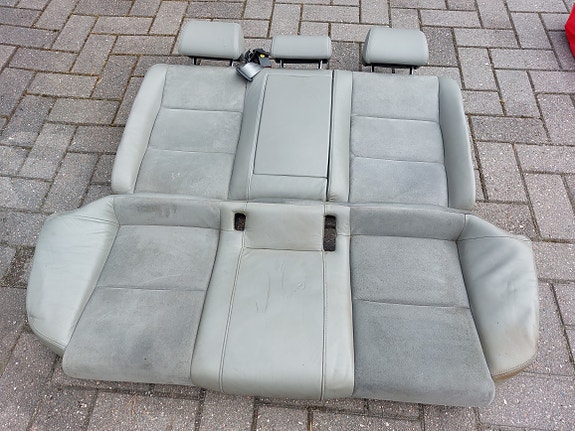 Audi A6 C6 takapenkit nahka-alcantara