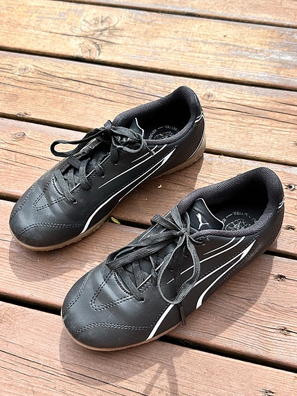 Puma lasten sisäpelikengät, koko 32.5 (19,5 cm) – erittäin hyvä kunto