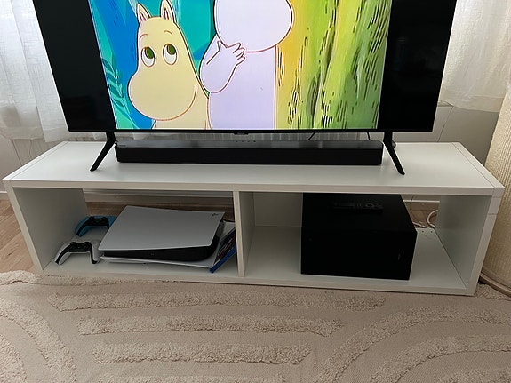 Hyllykkö/ tv-taso