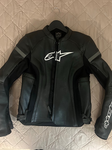Alpinestars nahkainen ajotakki musta S
