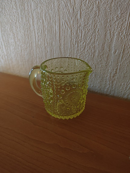 Grapponia kermakko, keltainen