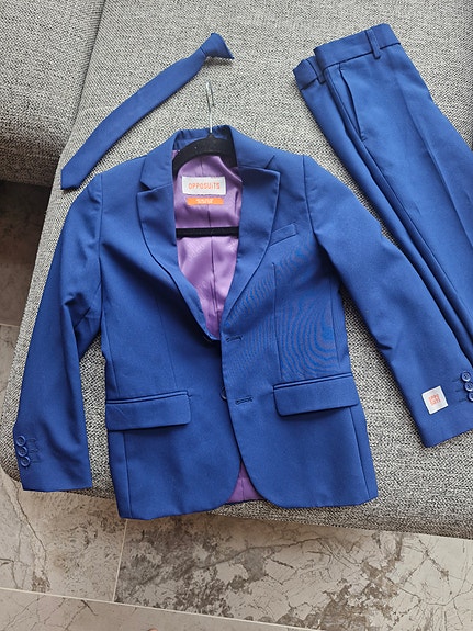 Juhlapuku opposuits
