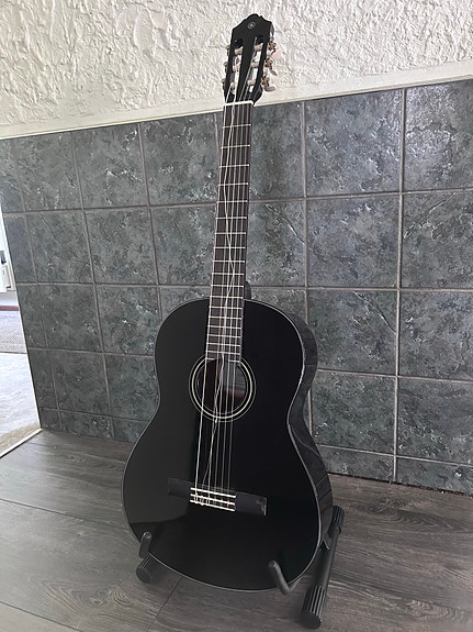 Yamaha C40