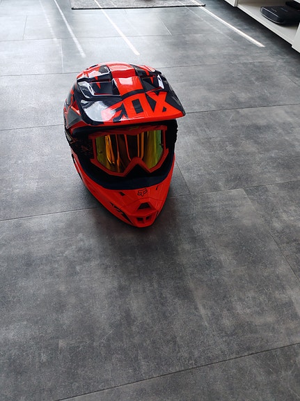 Fox V1 Kypärä+pro grip lasit