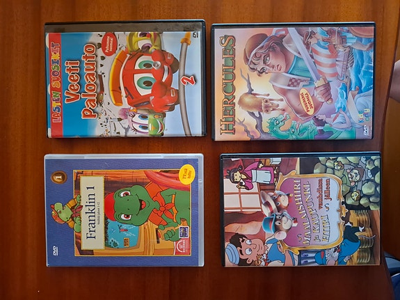 Lasten DVD-paketti Franklin, Veeti Paloauto, Hercules, Maalais- ja kaupunkihiiri