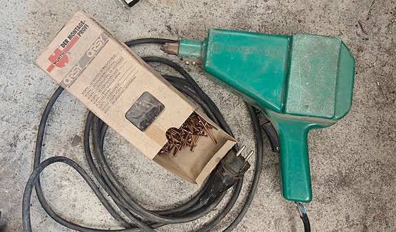 Spitznagel-vetonaula hitsauslaite / dent puller