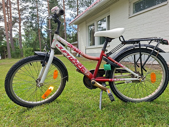 Jupiter tyttöjen polkupyörä