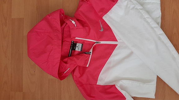 Nike tuulitakki S