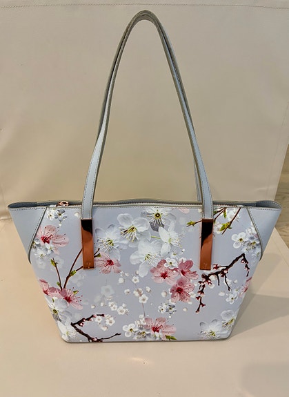 Ted Baker laukku