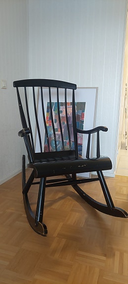 Puinen keinutuoli