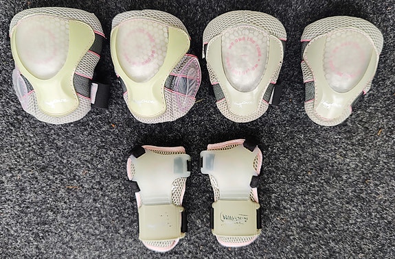 Powersliden Pro Air Tri-Pack II Naisten Skeittisuojat/Rullaluistelusuojat koko S